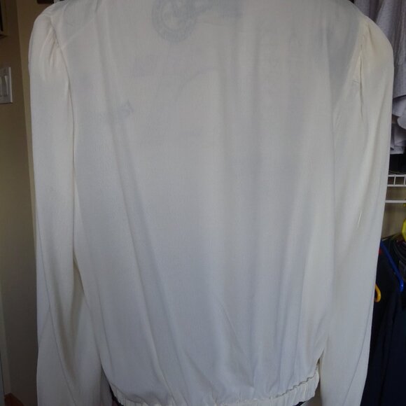 Formal Blouse Long Sleeves. - Picture 4 of 6